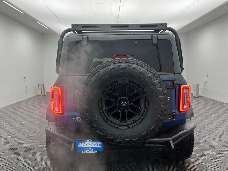 2025 Ford Bronco 6th Gen - Image 10 of 12