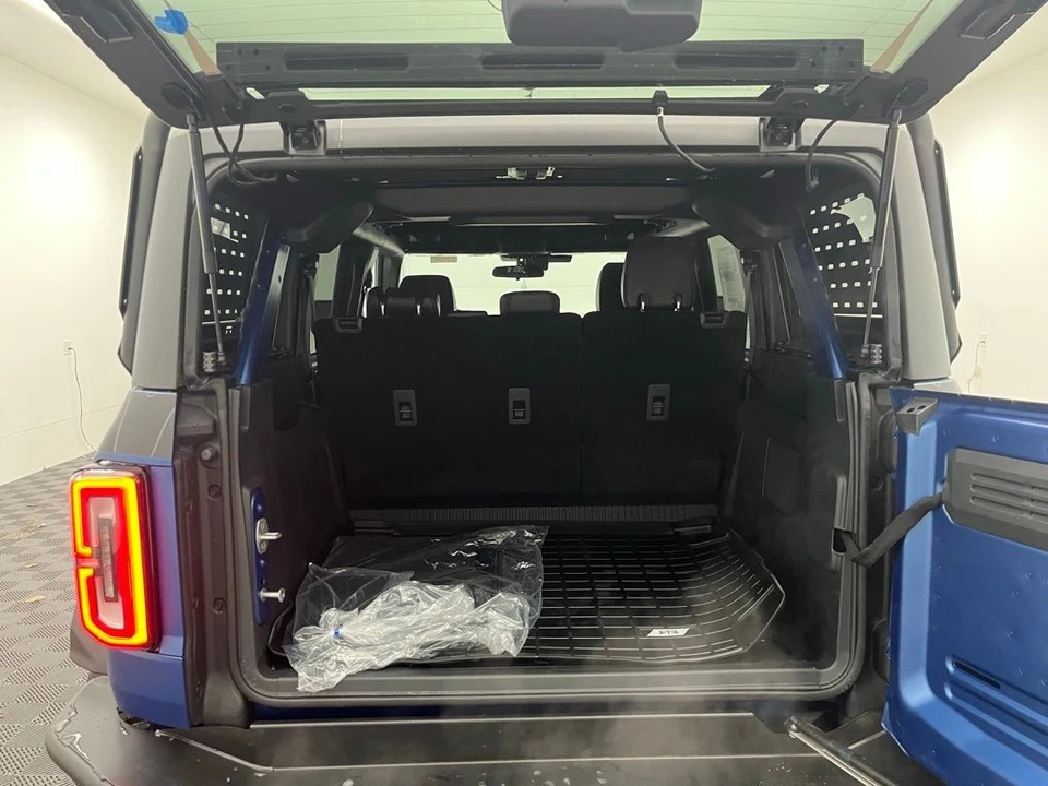 2025 Ford Bronco 6th Gen - Image 9 of 12