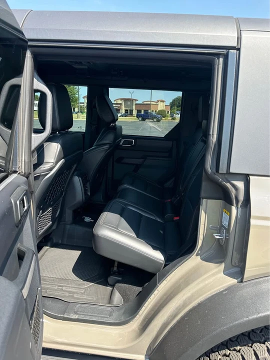 2025 Ford Bronco 6th Gen - Image 10 of 15