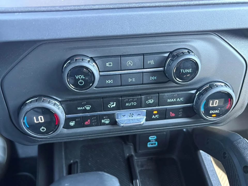 2025 Ford Bronco 6th Gen - Image 12 of 17