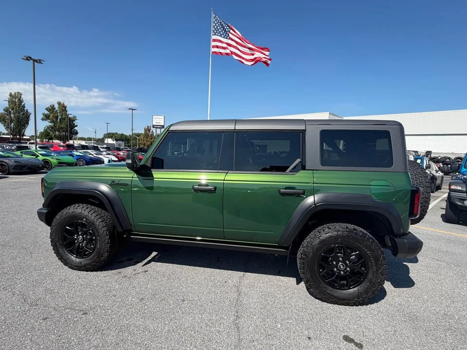 2025 Ford Bronco 6th Gen - Image 2 of 19