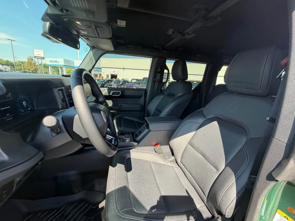 2025 Ford Bronco 6th Gen - Image 12 of 19