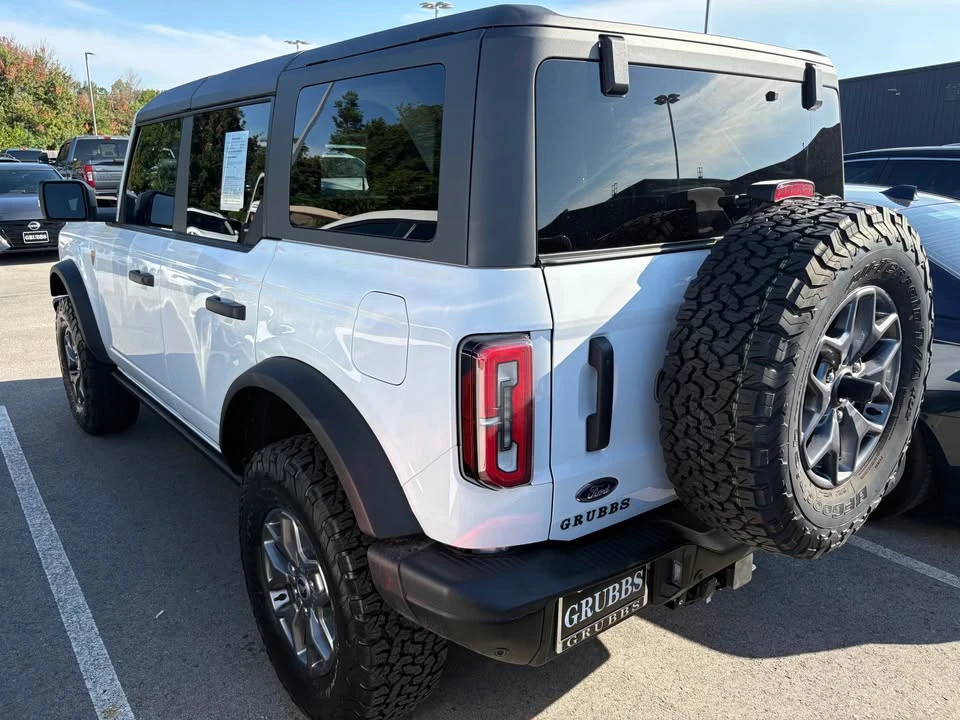 2025 Ford Bronco 6th Gen - Image 2 of 2
