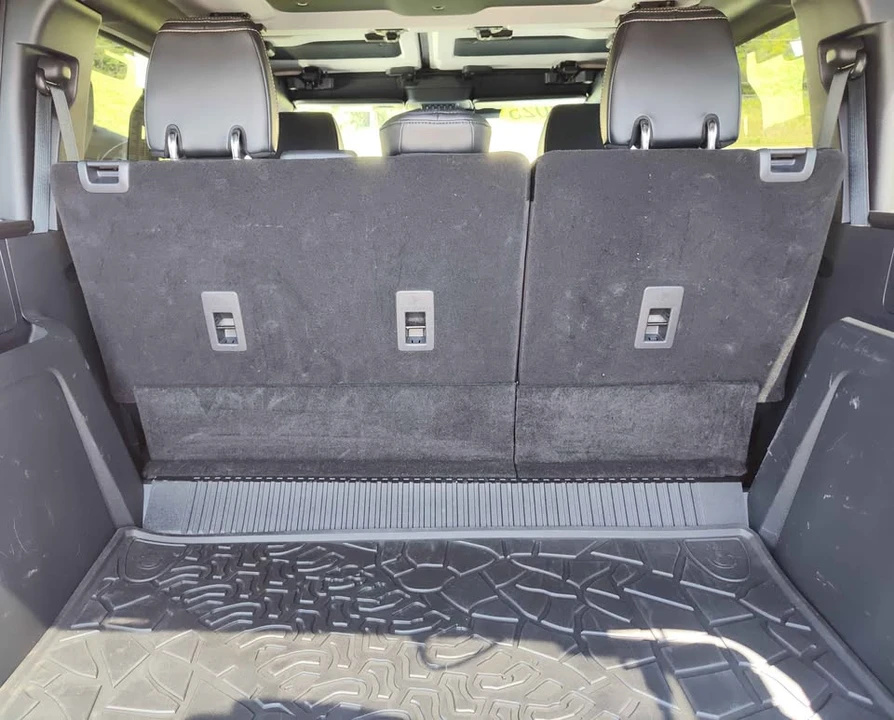 2025 Ford Bronco 6th Gen - Image 14 of 14