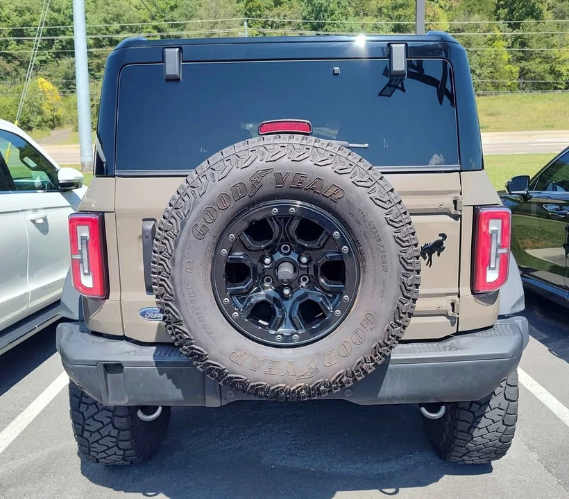 2025 Ford Bronco 6th Gen - Image 3 of 14