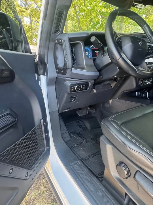 2025 Ford Bronco 6th Gen - Image 12 of 19