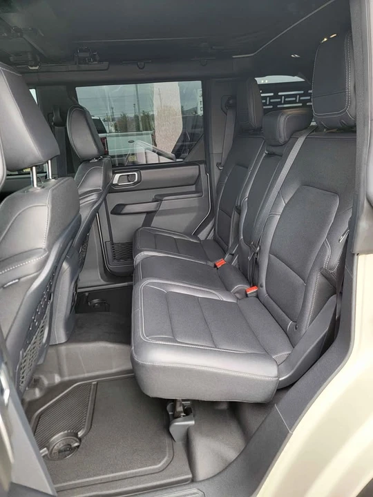 2025 Ford Bronco 6th Gen - Image 6 of 15