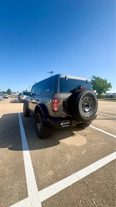 2025 Ford Bronco 6th Gen - Image 6 of 15