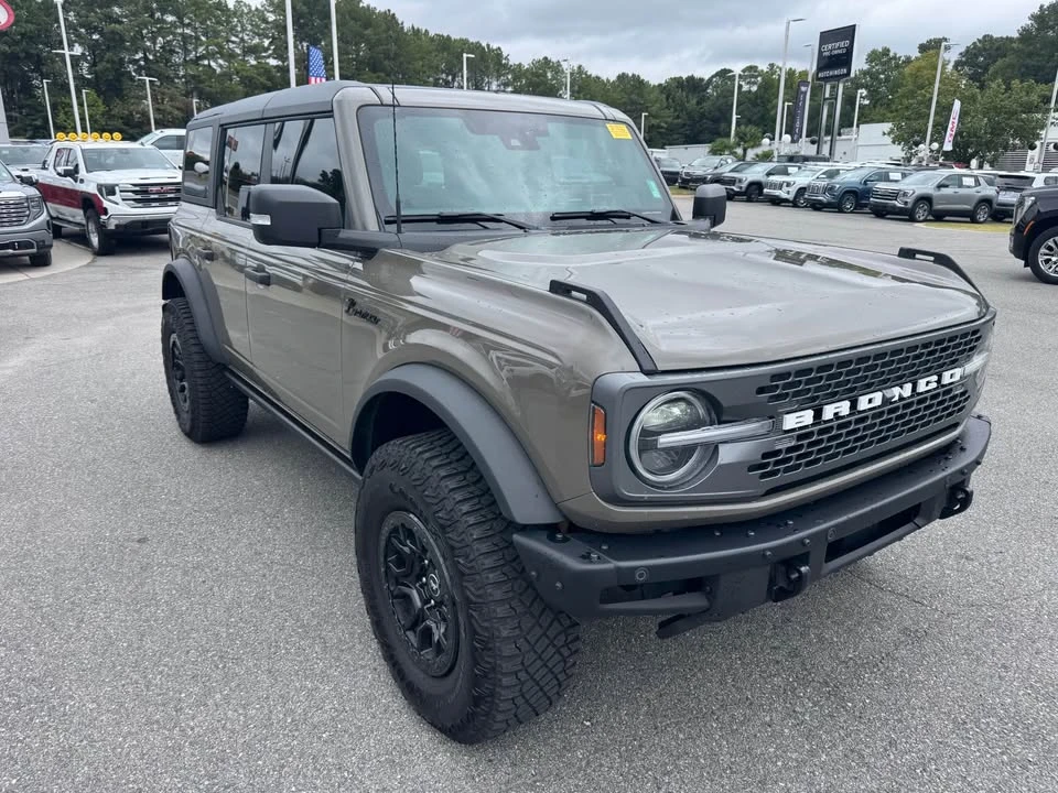 2025 Ford Bronco 6th Gen - Image 2 of 13