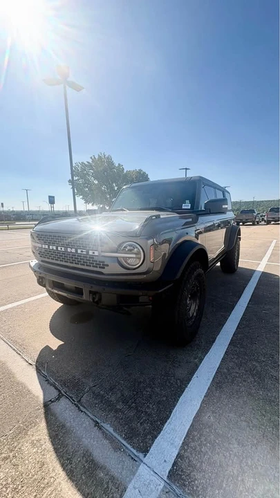 2025 Ford Bronco 6th Gen - Image 2 of 15
