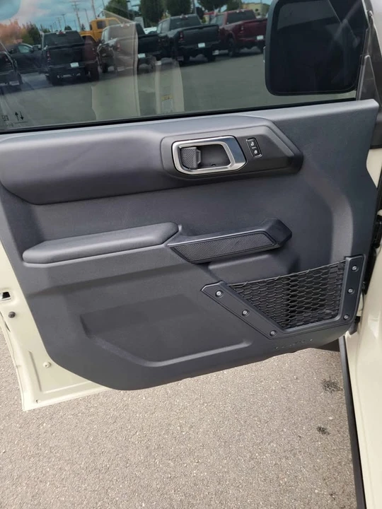 2025 Ford Bronco 6th Gen - Image 15 of 15
