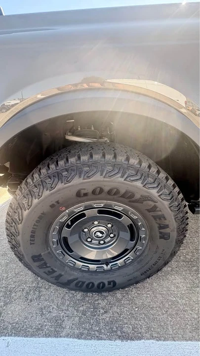 2025 Ford Bronco 6th Gen - Image 7 of 15