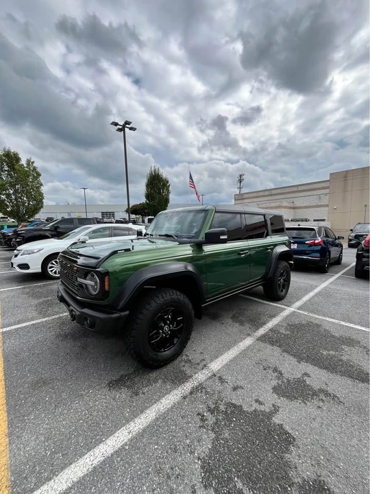 2025 Ford Bronco 6th Gen - Image 5 of 19