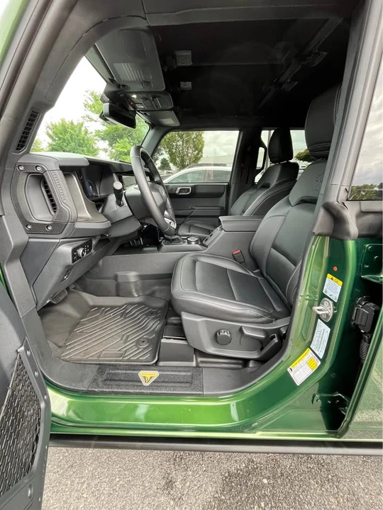 2025 Ford Bronco 6th Gen - Image 17 of 19