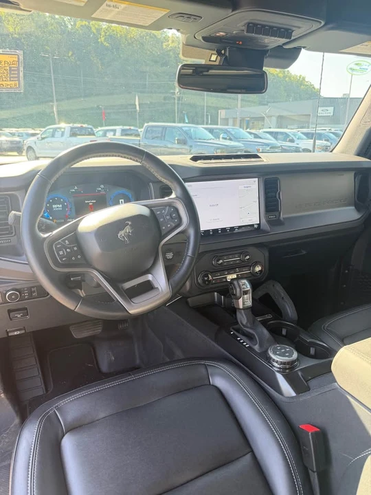 2025 Ford Bronco 6th Gen - Image 14 of 15