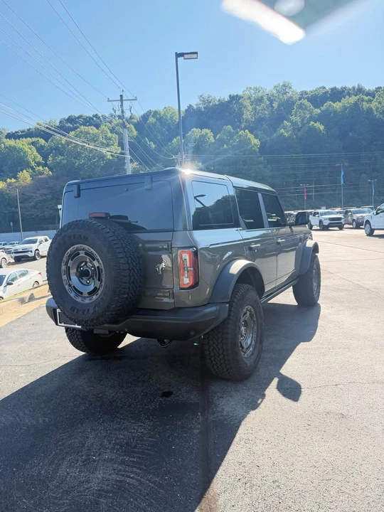 2025 Ford Bronco 6th Gen - Image 4 of 15