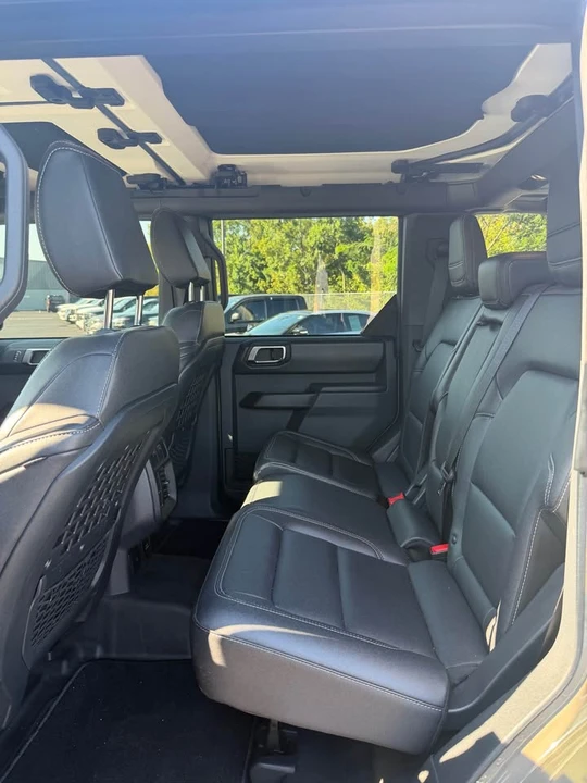2025 Ford Bronco 6th Gen - Image 13 of 15