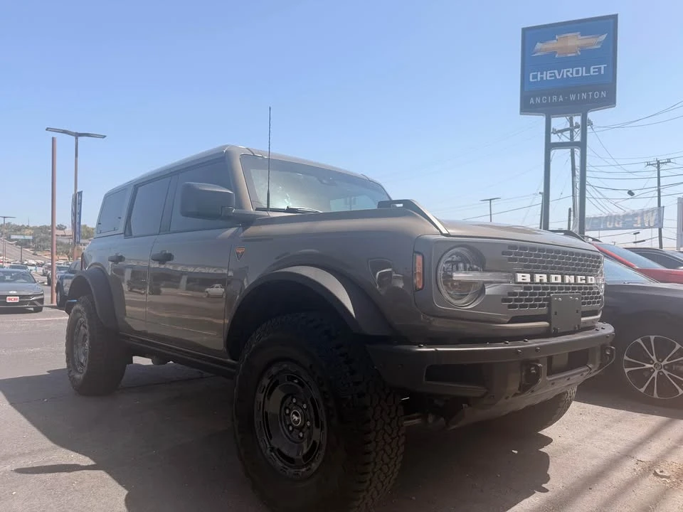 2025 Ford Bronco 6th Gen - Image 2 of 7