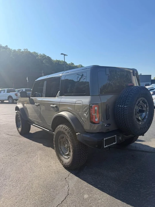 2025 Ford Bronco 6th Gen - Image 6 of 15