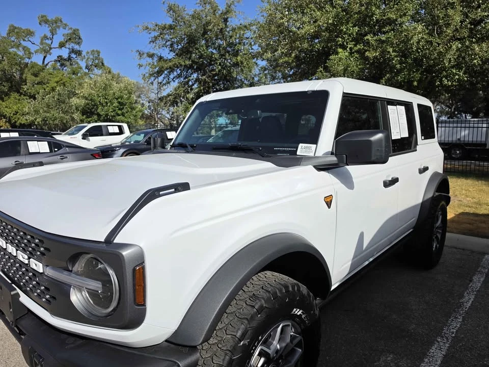 2025 Ford Bronco 6th Gen - Image 2 of 7