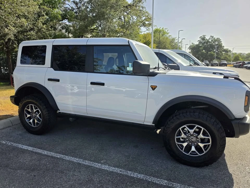 2025 Ford Bronco 6th Gen - Image 3 of 7