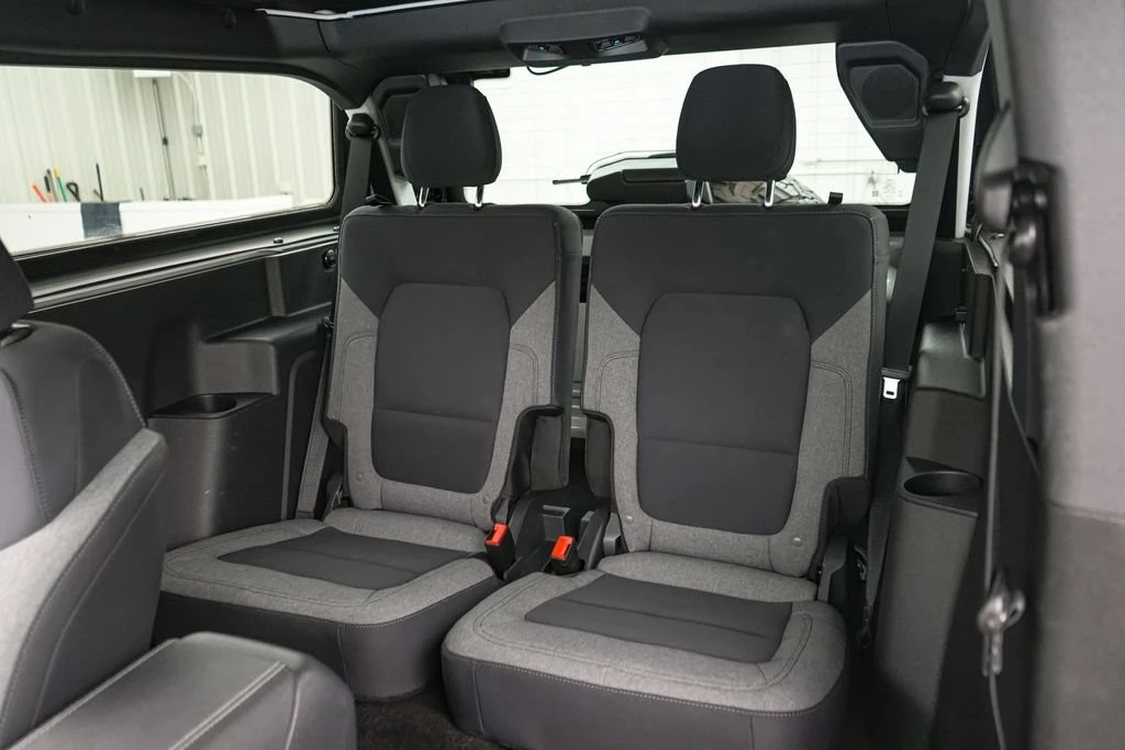 2025 Ford Bronco 6th Gen - Image 28 of 31