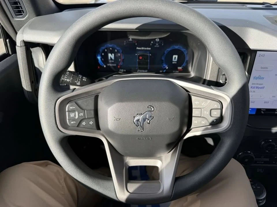2025 Ford Bronco 6th Gen - Image 8 of 13