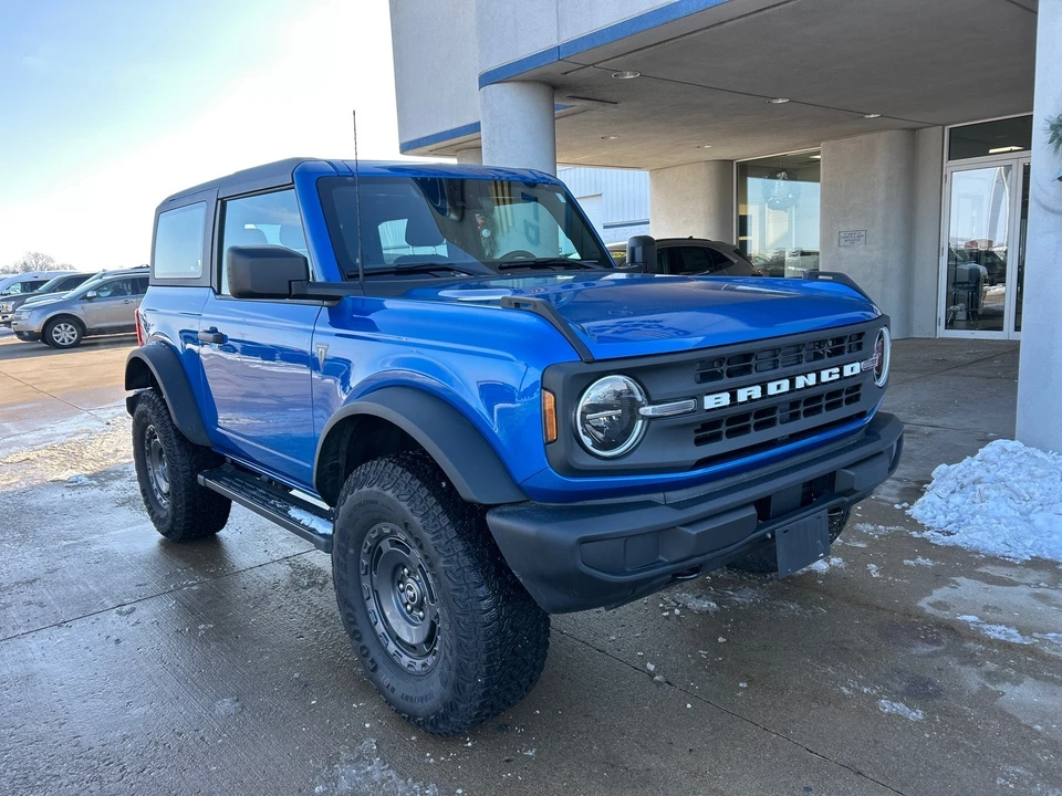 2025 Ford Bronco 6th Gen - Image 2 of 12