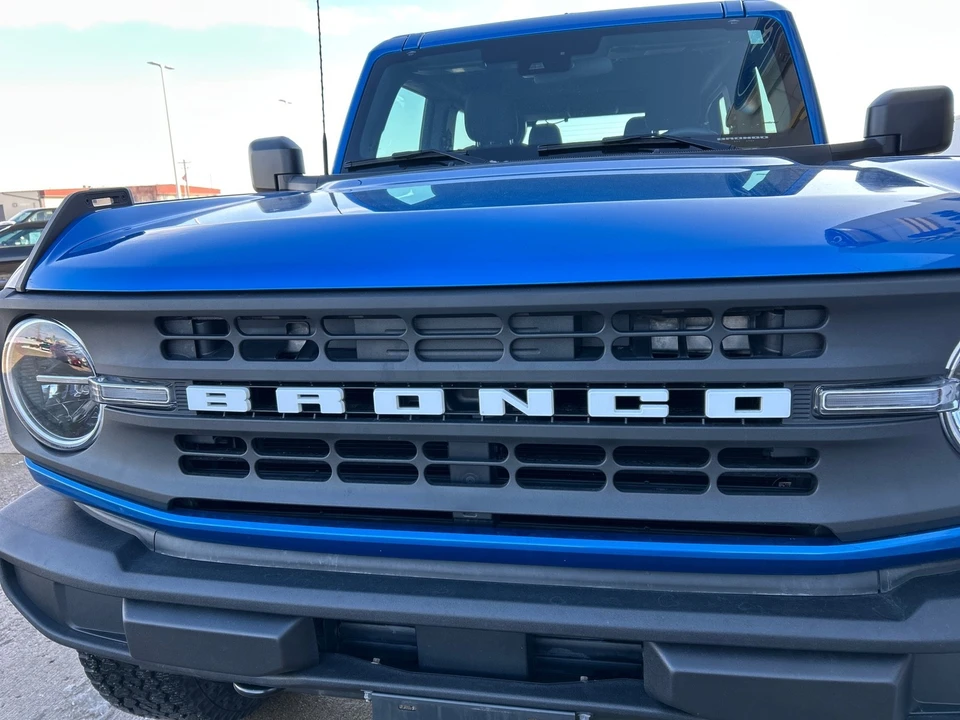 2025 Ford Bronco 6th Gen - Image 4 of 12