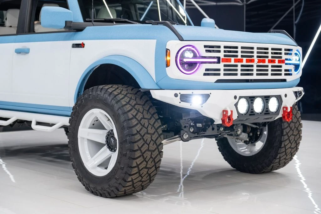 2025 Ford Bronco 6th Gen - Image 4 of 21