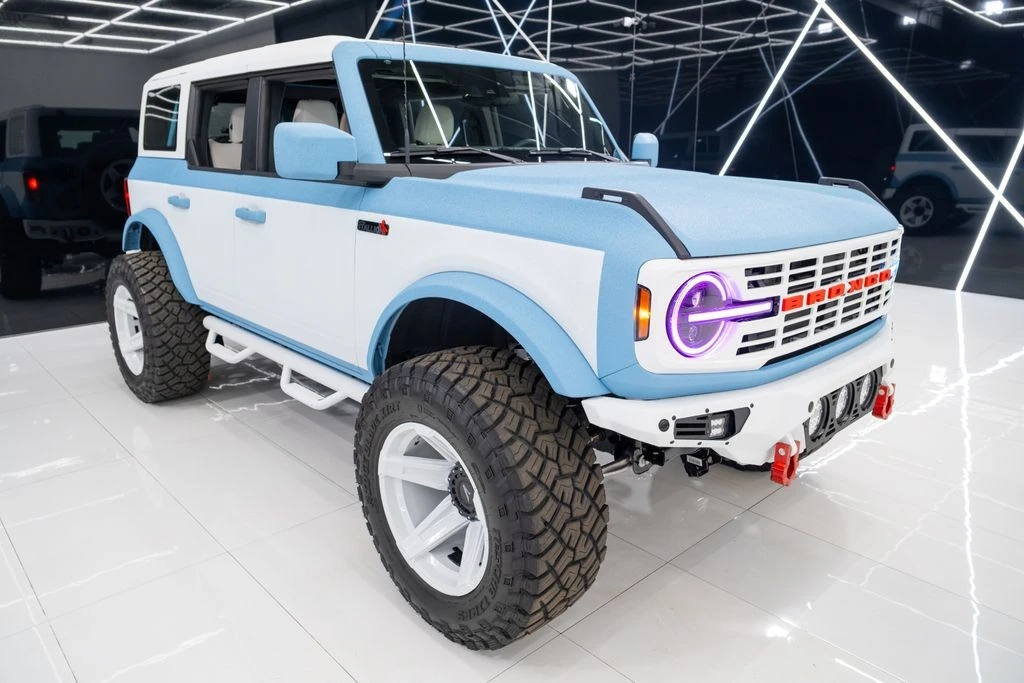 2025 Ford Bronco 6th Gen - Image 9 of 21