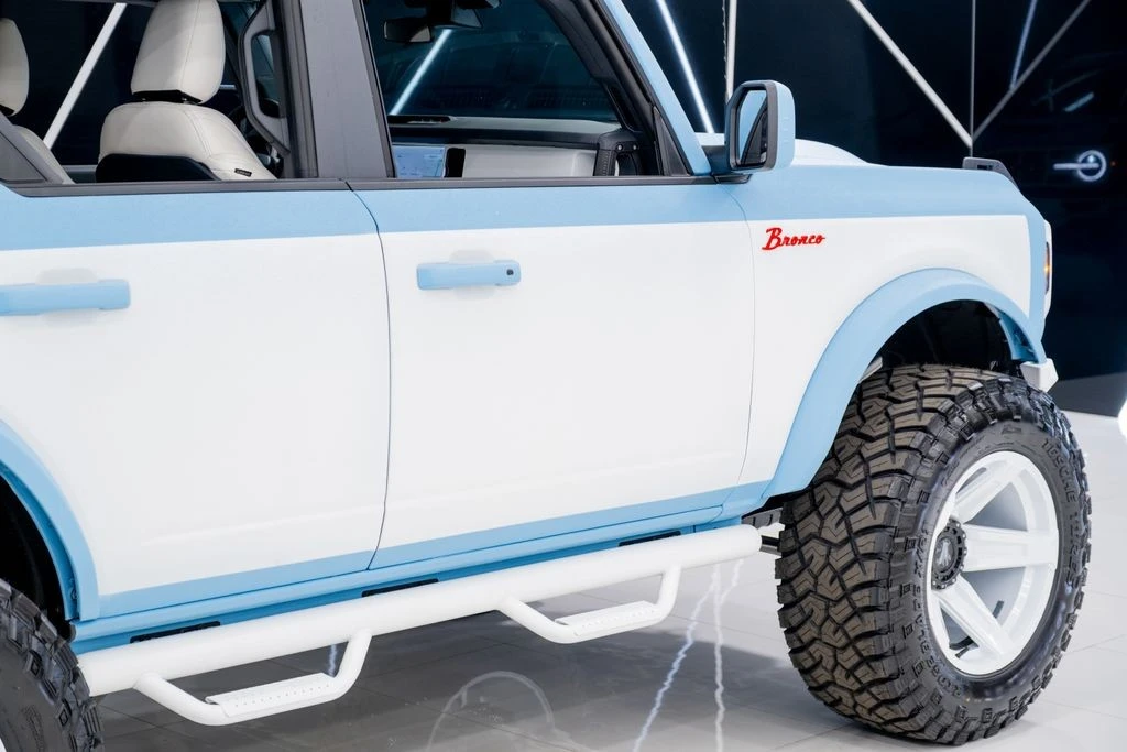 2025 Ford Bronco 6th Gen - Image 13 of 21