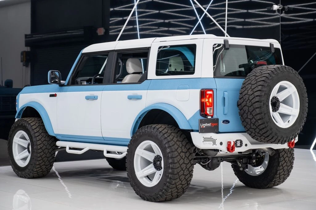 2025 Ford Bronco 6th Gen - Image 19 of 21