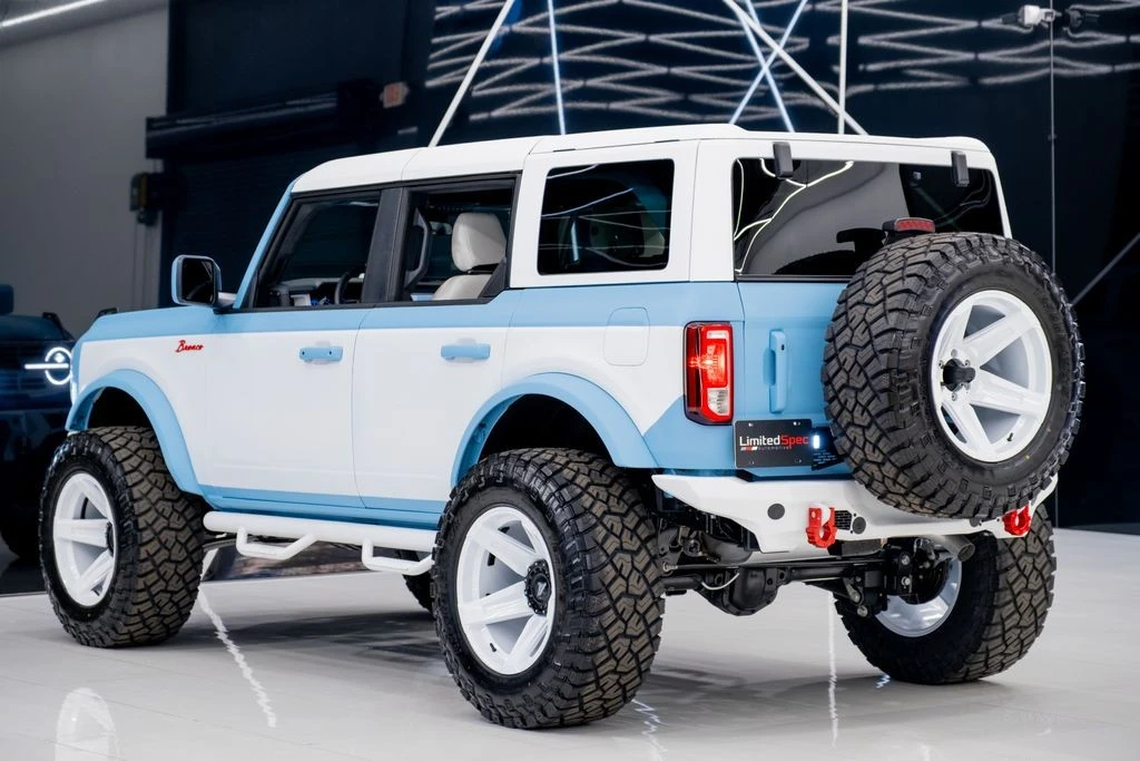 2025 Ford Bronco 6th Gen - Image 17 of 21