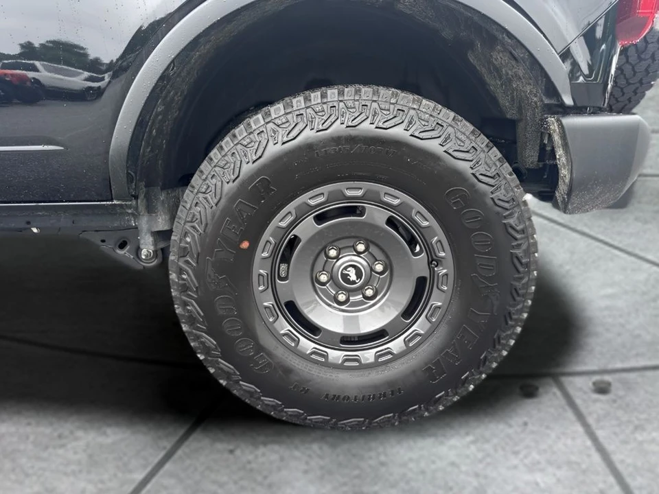 2025 Ford Bronco 6th Gen - Image 19 of 20