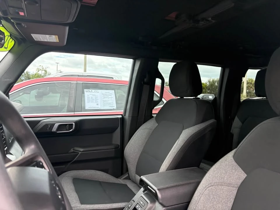 2025 Ford Bronco 6th Gen - Image 7 of 8
