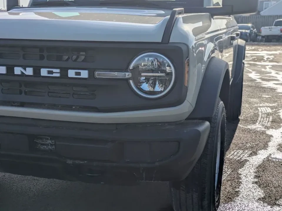 2025 Ford Bronco 6th Gen - Image 11 of 15