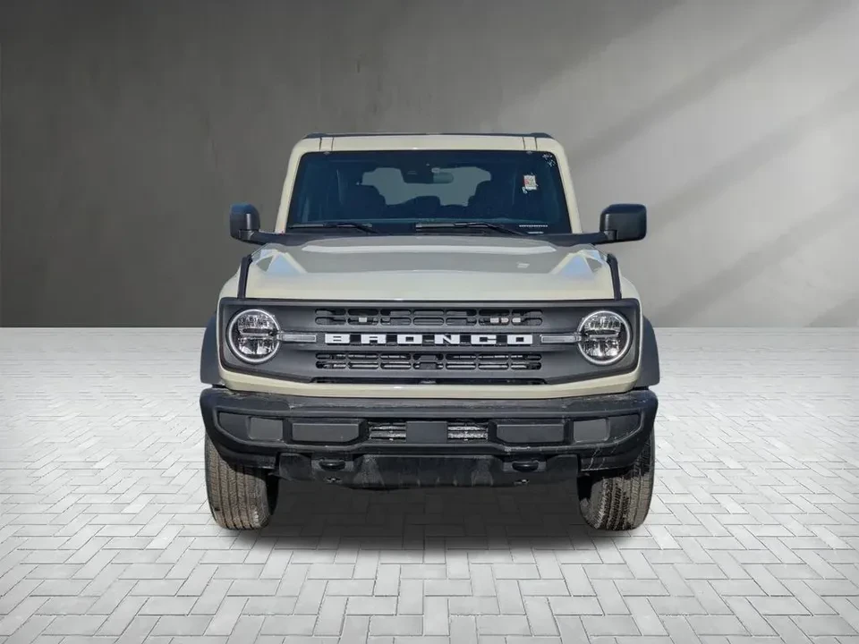 2025 Ford Bronco 6th Gen - Image 2 of 15