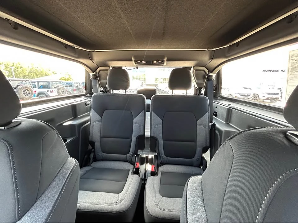 2025 Ford Bronco 6th Gen - Image 11 of 15