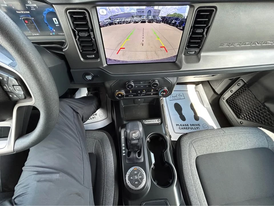2025 Ford Bronco 6th Gen - Image 14 of 15