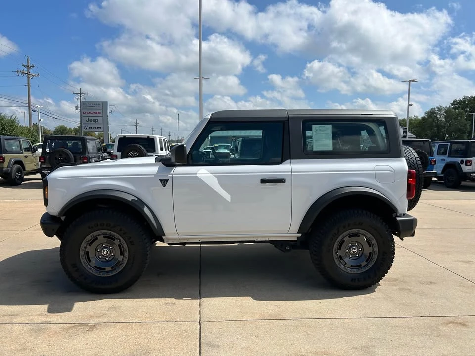 2025 Ford Bronco 6th Gen - Image 3 of 15