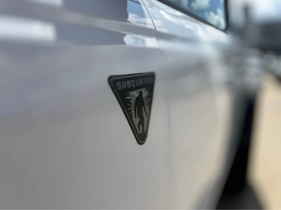 2025 Ford Bronco 6th Gen - Image 9 of 15