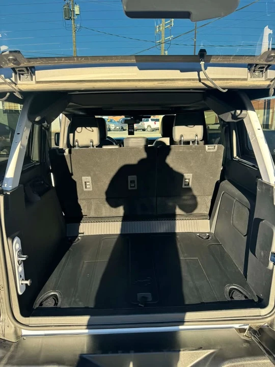 2025 Ford Bronco 6th Gen - Image 8 of 11