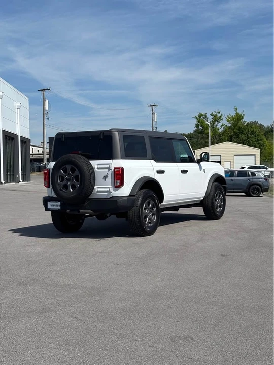 2025 Ford Bronco 6th Gen - Image 4 of 12