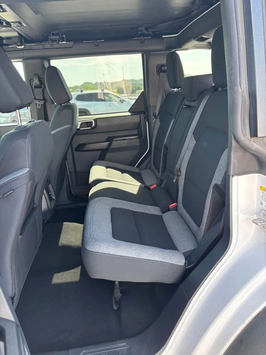 2025 Ford Bronco 6th Gen - Image 11 of 12