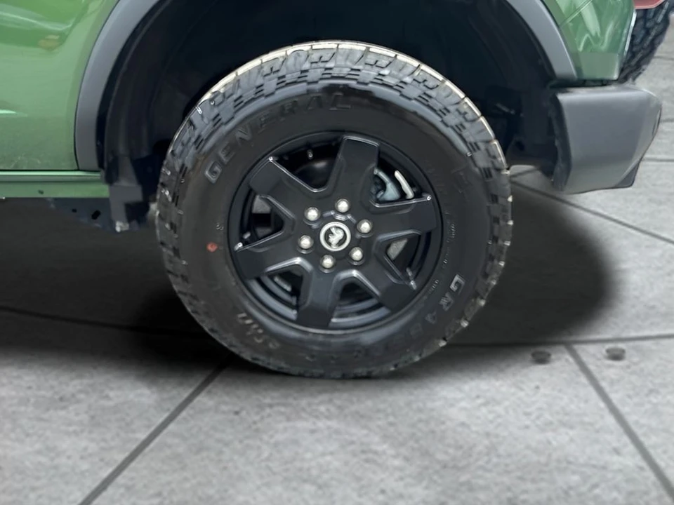 2025 Ford Bronco 6th Gen - Image 28 of 31