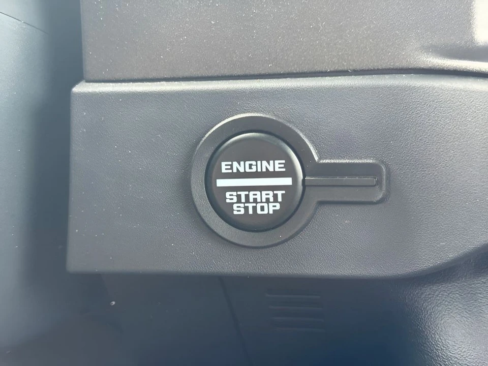 2025 Ford Bronco 6th Gen - Image 13 of 24