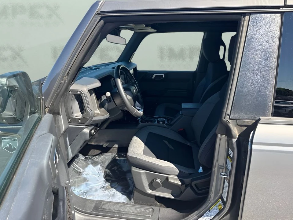 2025 Ford Bronco 6th Gen - Image 9 of 31