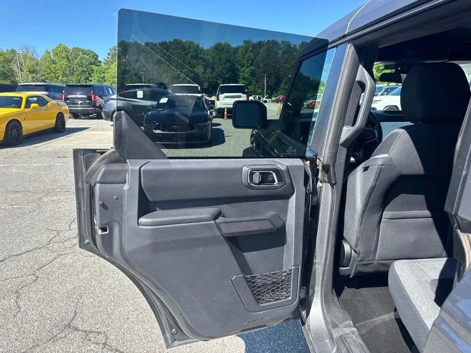 2025 Ford Bronco 6th Gen - Image 26 of 31