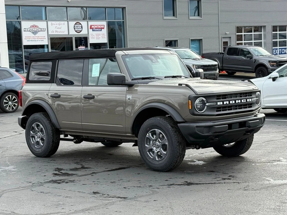 2025 Ford Bronco 6th Gen - Image 9 of 12